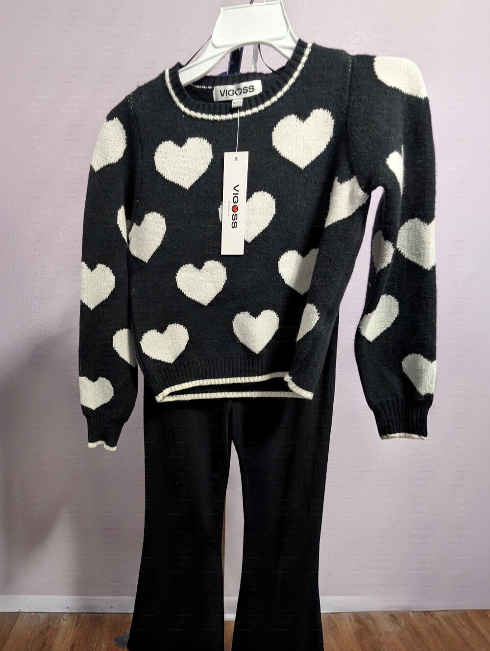Vigoss Black and White Heart Pattern Kids Crewneck Set
